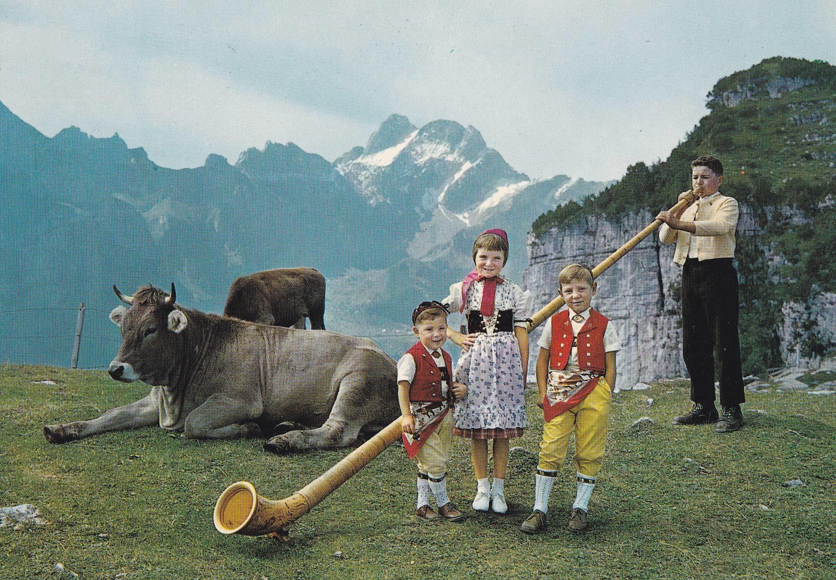 POSTAL B11233: NIÑOS HOLANDESES: DIVERSOS ASPECTOS