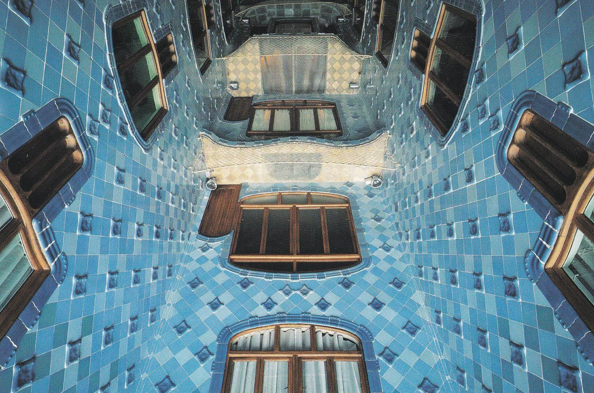 POSTAL B11411: GAUDI BARCELONA: ANY INTERNACIONAL GAUDI. DIVERSOS ASPECTOS