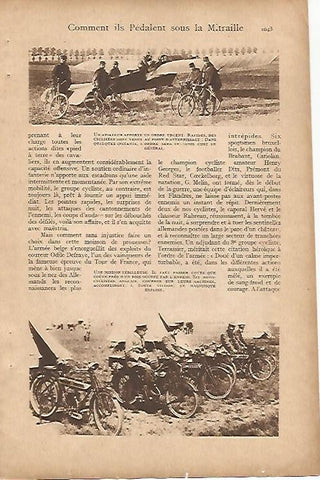 LAMINA 12527: Aviador y ciclistas del ejercito