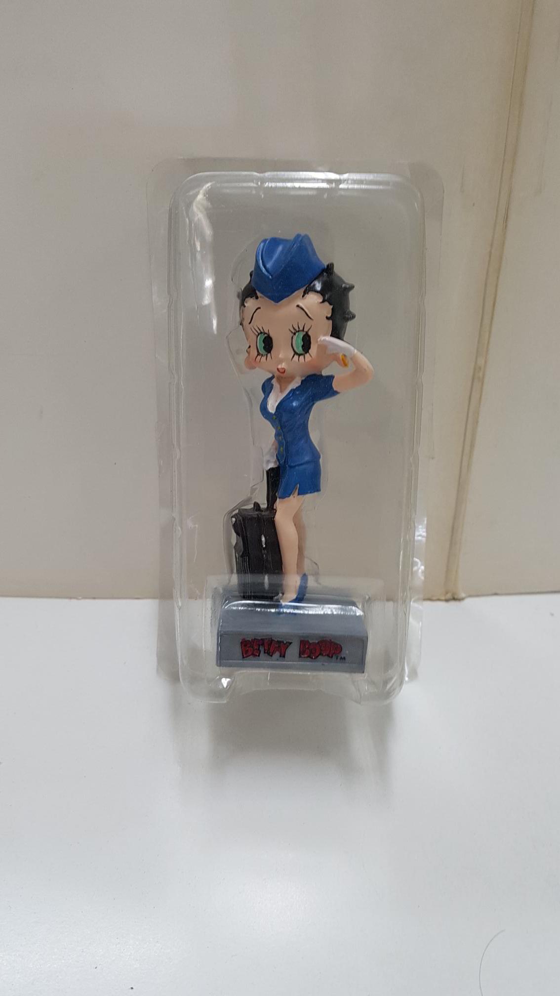 Figura resina: Betty Boop Azafata. Importado y distribuido por Editorial Salvat