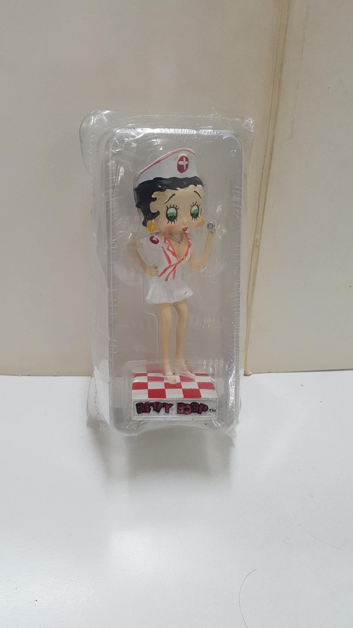 Figura resina: Betty Boop Enfermera. Importado y distribuido por Editorial Salvat