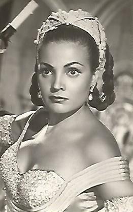 POSTAL A0525: Carmen Sevilla en La Fierecilla domada