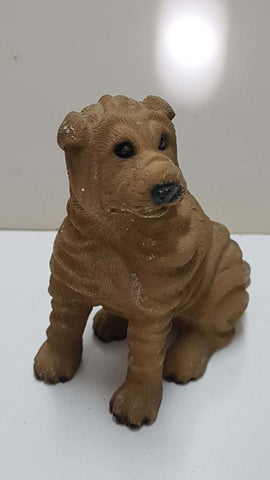 Figura de perro resina: Shar Pei de 8x7 cm