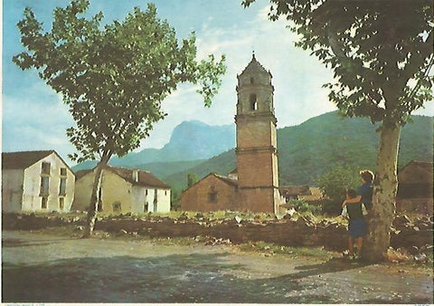 LAMINA 13100: Niños mirando un campanario