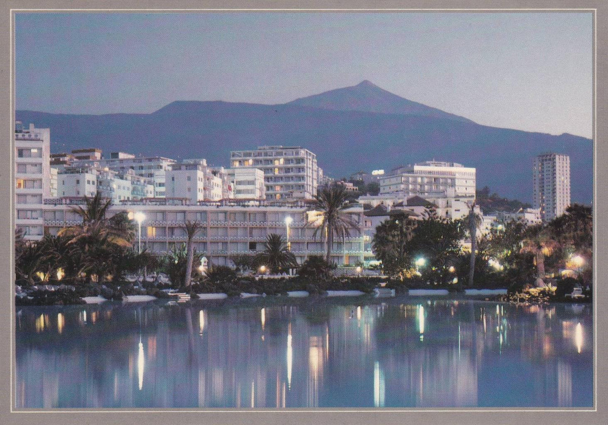 POSTAL B11731: ISLAS CANARIAS: PUERTO DE LA CRUZ DE NOCHE