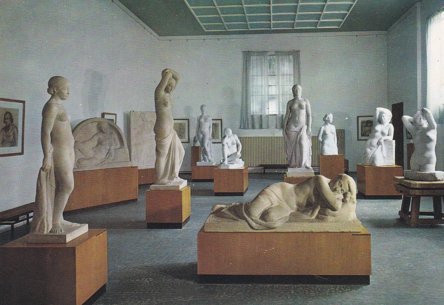 POSTAL B12120: MUSEO CLARA II. CONJUNTO