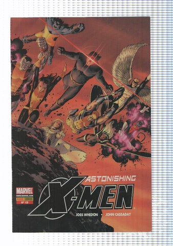 Marvel, Panini: Astonishing X-Men num 13 año III - Se va. Joss Whedon, Cassaday