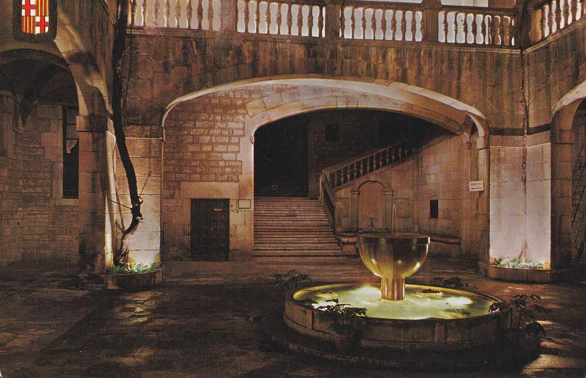 POSTAL B12255: BARCELONA: Patio del archivo corona aragon