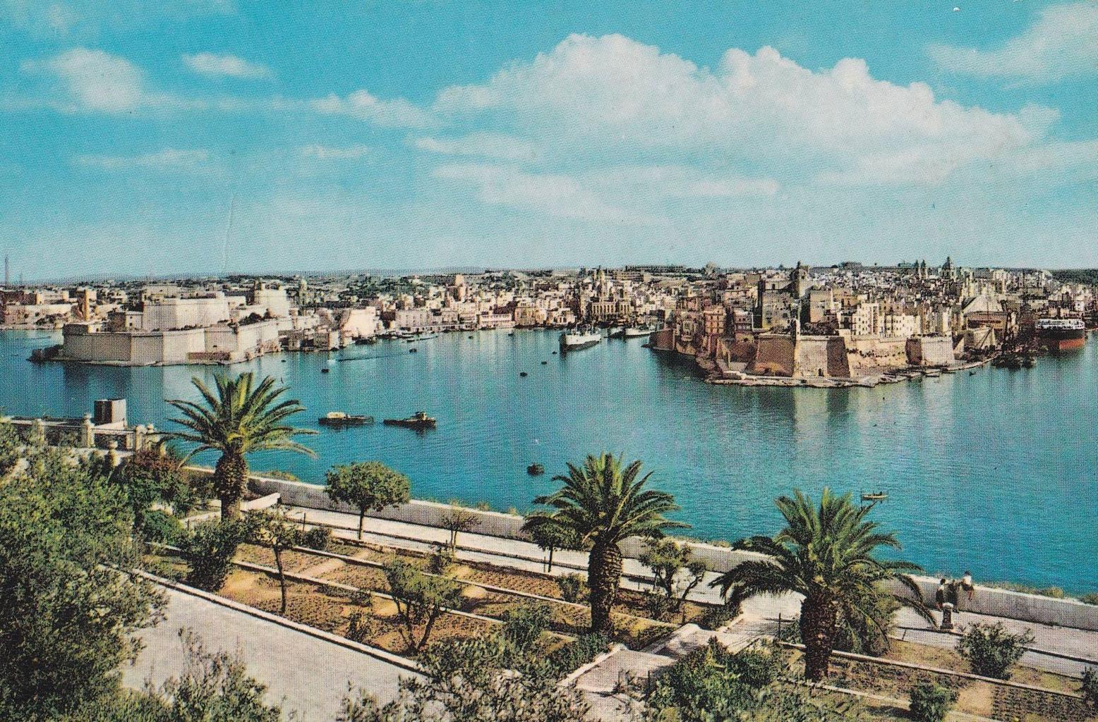 POSTAL B12395: MALTA: EL GRAN PUERTO