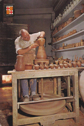 POSTAL B12404: BARCELONA: PUEBLO ESPAÑOL, artesano de la ceramica