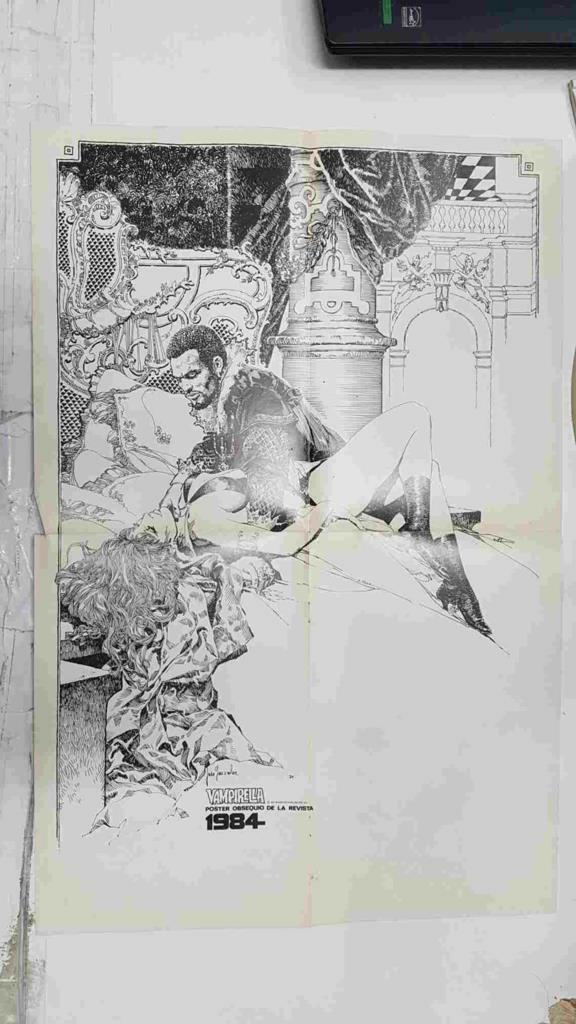 Poster en Blanco y Negro: Vampirella de Jose Gonzalez proviniente de la revista 1984