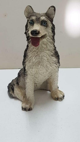 Figura perro de resina: Husky de 8x6 cm 