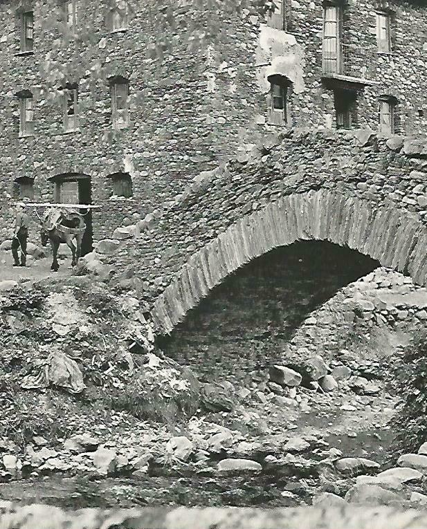LAMINA 14642: Puente de un pueblo de la Vall de Montgarri