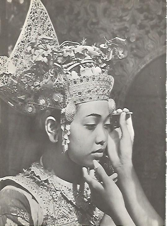 LAMINA 15528: Niña de Indonesia