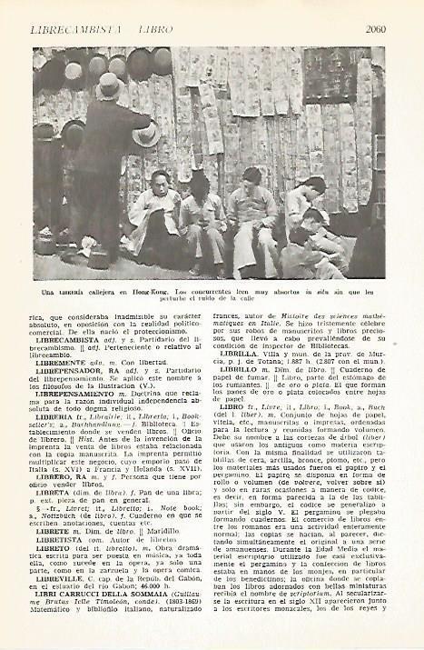 LAMINA VOX 16861: Librería callejera en Hong Kong