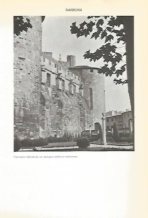 LAMINA VOX 16956: Fachada de un edifico en Narbona, Francia