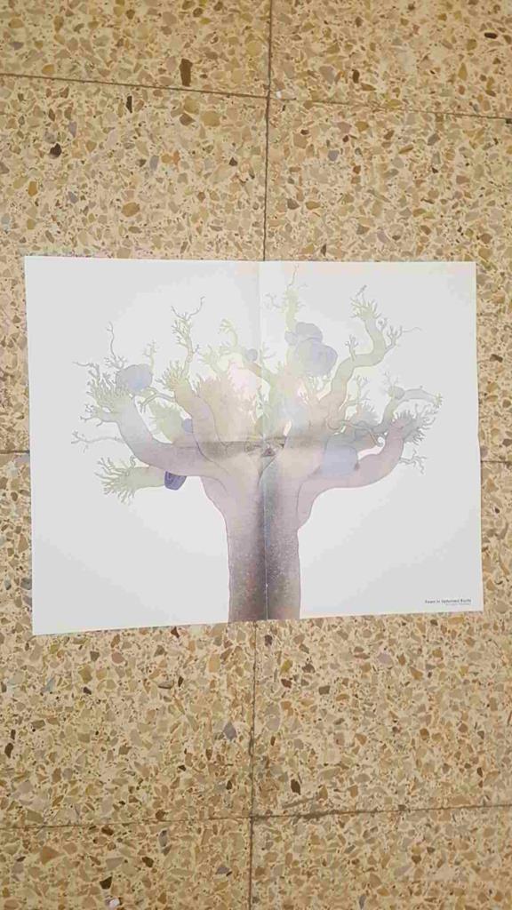 Poster desplegable: Fawn in Upturned Roots - Anders Nielsen