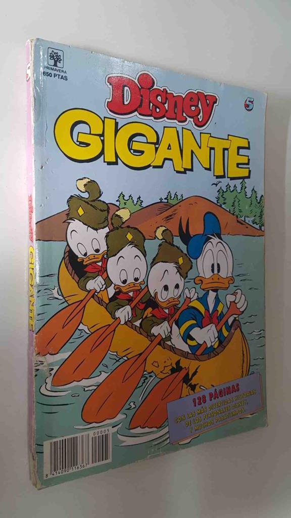Primavera: Disney Gigante tomo 5 - Tio Gilito en Juego sucio, Mickey en Panico Pirata, etc. Tambien incluye varios pasatiempos
