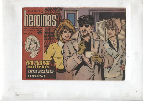 Mary Noticias numero 225: Una azafata curiosa