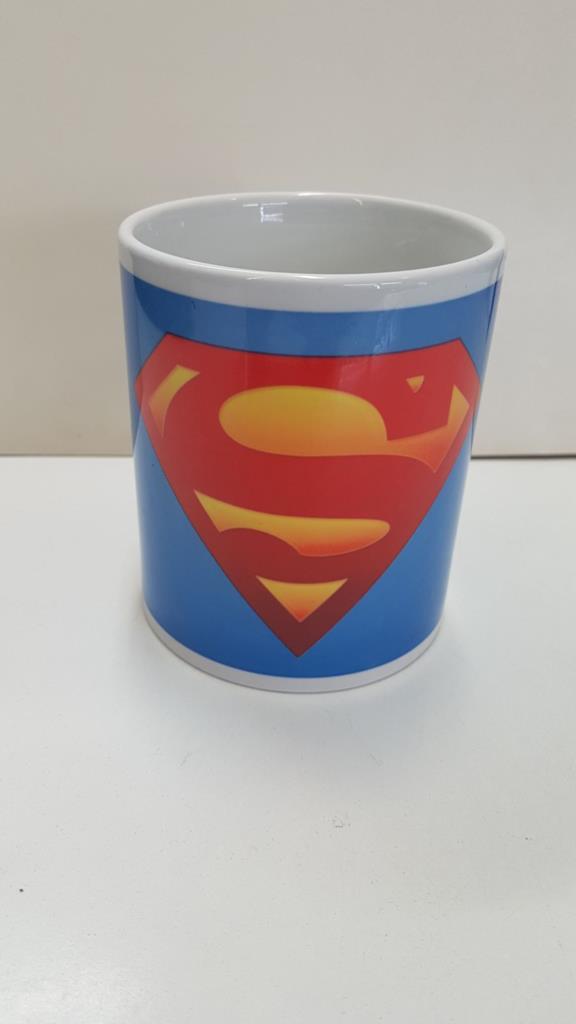 Taza con asa de cerámica: Logotipo de Superman con fondo azul