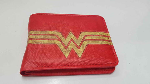 Cartera de bolsillo (roja): con el logo de Wonder Woman