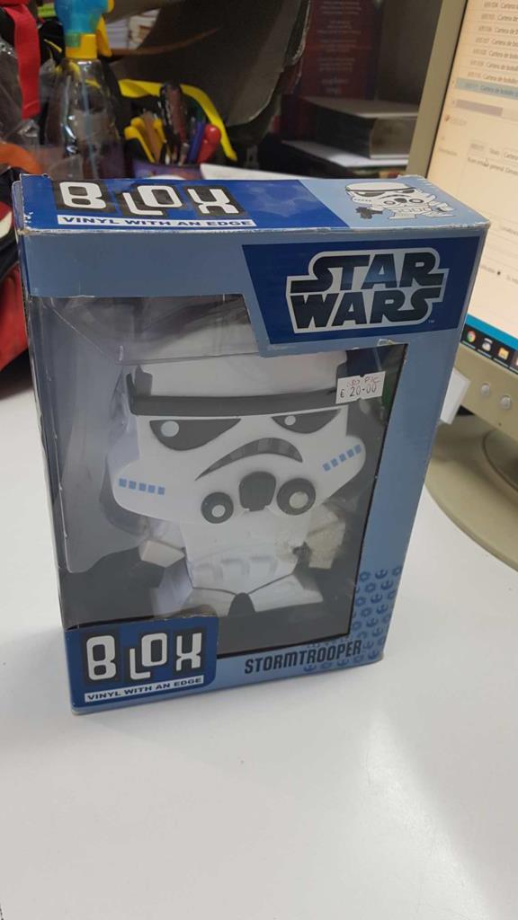 Figura Star Wars de vinilo: Stormtrooper. Blox, vinyl with an edge. 2012