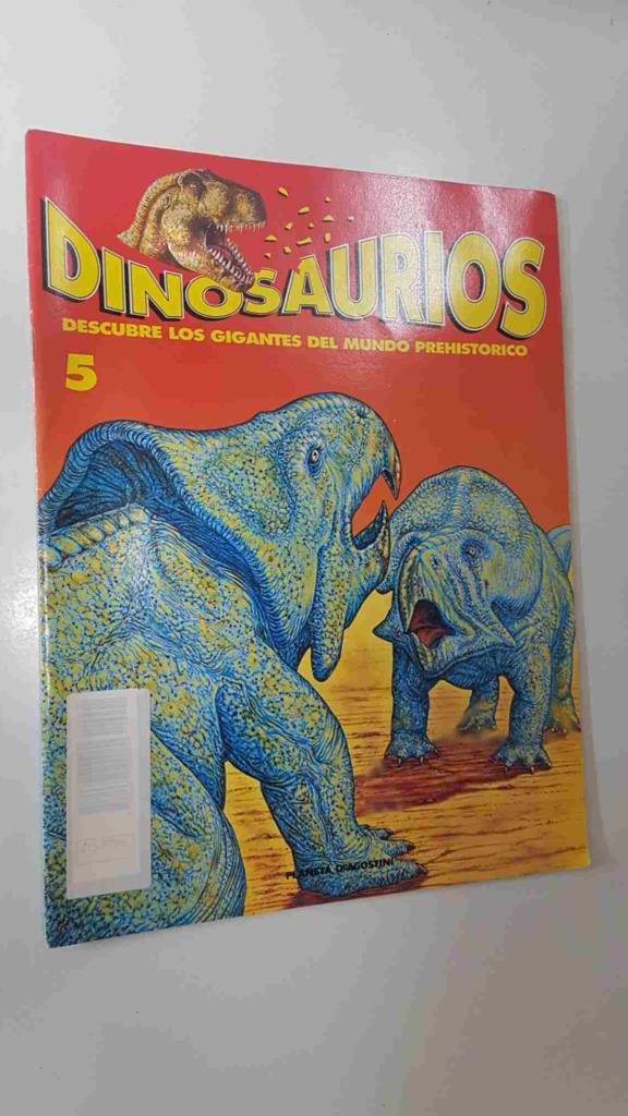 Dinosaurios fasciculo num 5 vol. 1 - Protoceratops en portada. Imagenes 3D: Hpslophodon, Styracosaurus