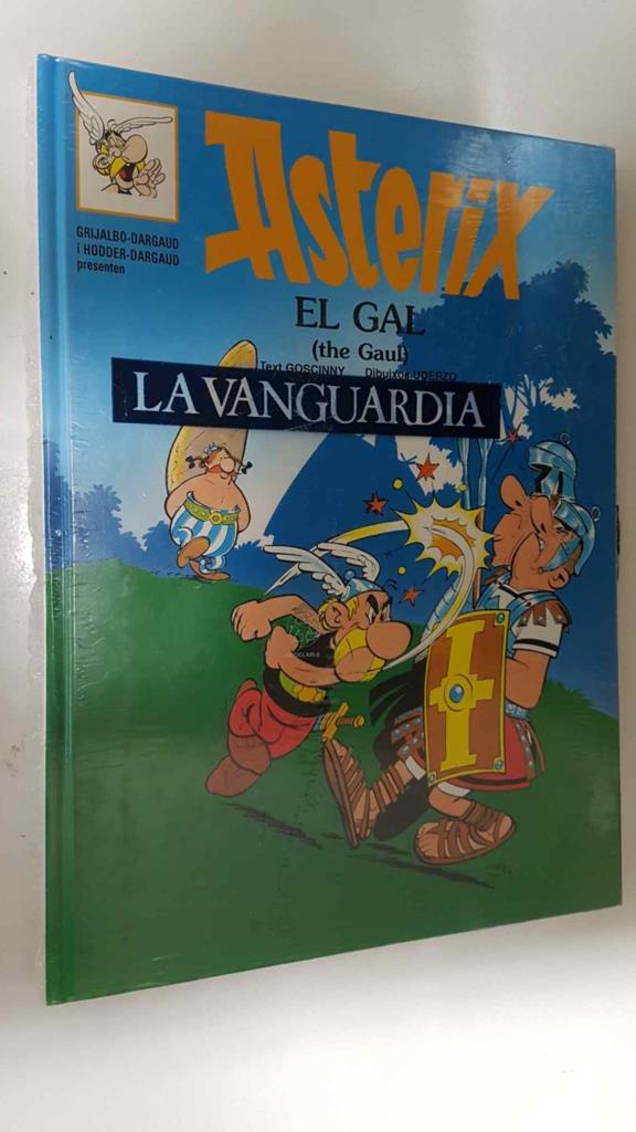 Coleccion Asterix num 01: Asterix el Gal (the Gaul). Bilingue con textos en catalan e ingles. La Vanguardia