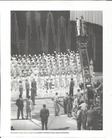 LAMINA 18819: Rodaje de Esos chicos de Broadway