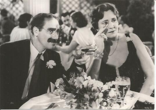 POSTAL A0714: Groucho Marx y Dumont
