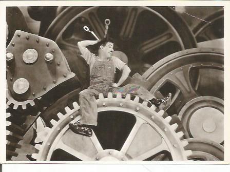 POSTAL A0867: Charlie Chaplin en Modern Times