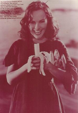 POSTAL A0853: Paulette Goddard