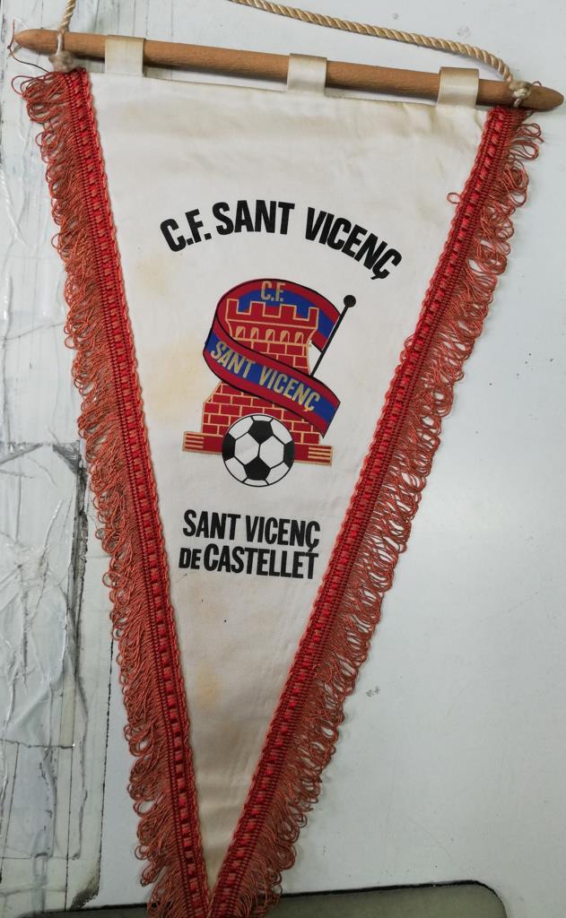 Banderin: C.F. Sant vicenç de castellet