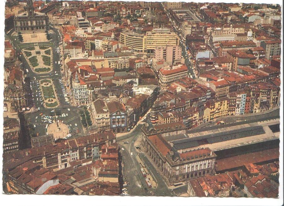 Postal JC032: Porto - Vista parcial da cidade, Partial air view of the town