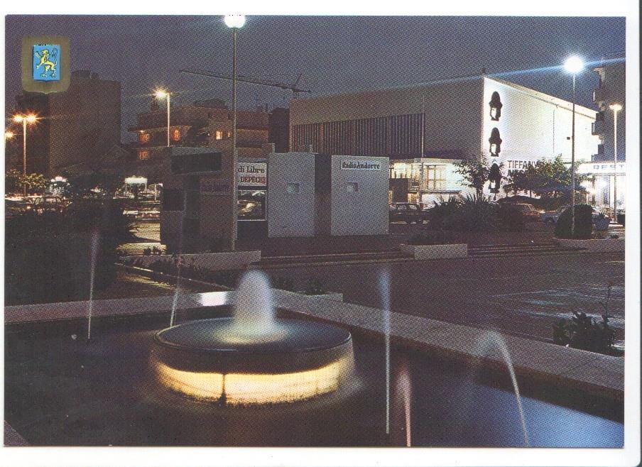 Postal JC056: La Plage Rasieuse, vue de nuit sur le Casino et Tiffanys