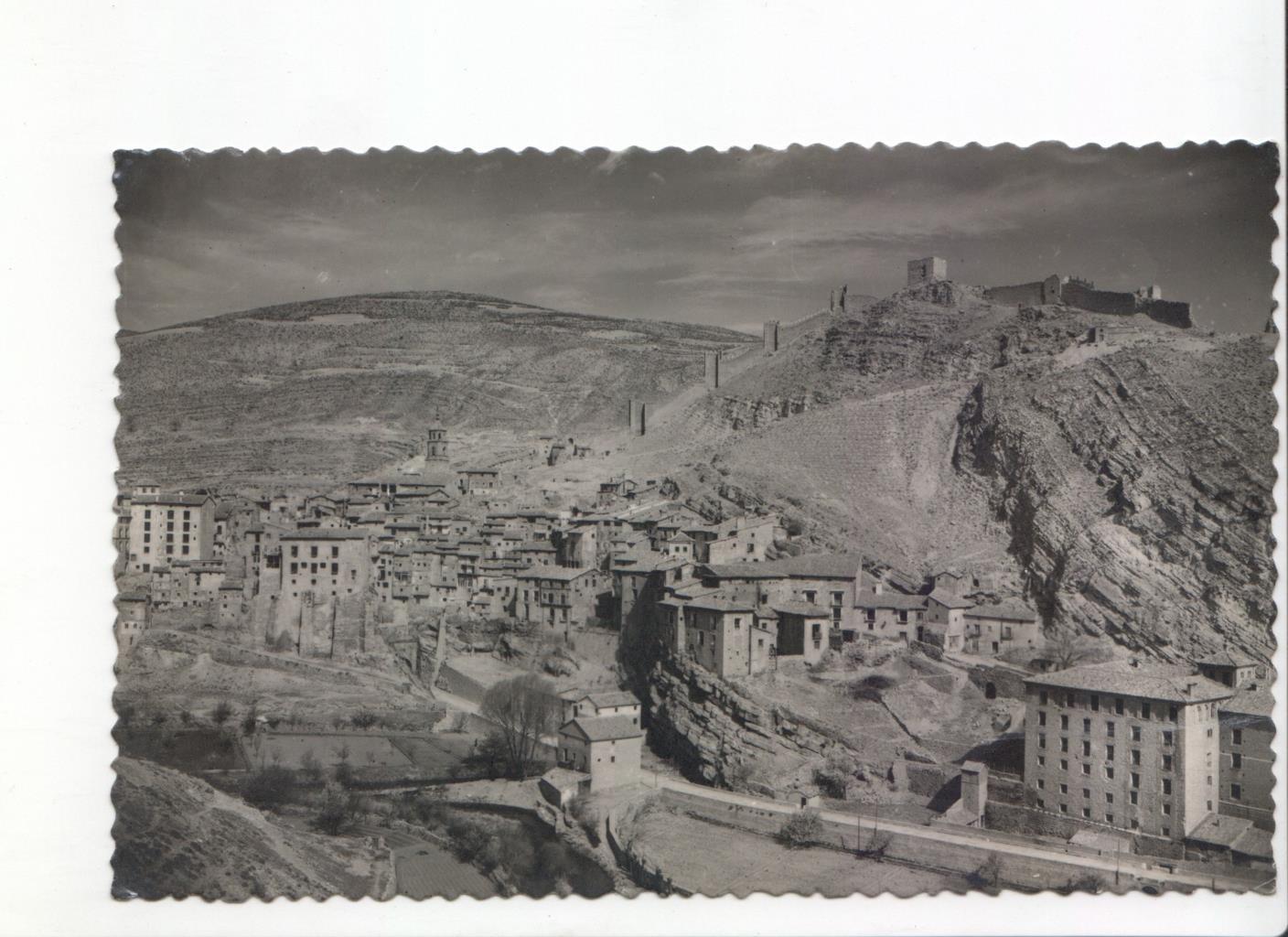 Postal JC079: Teruel. Albarracin. vista parcial (en B/N)