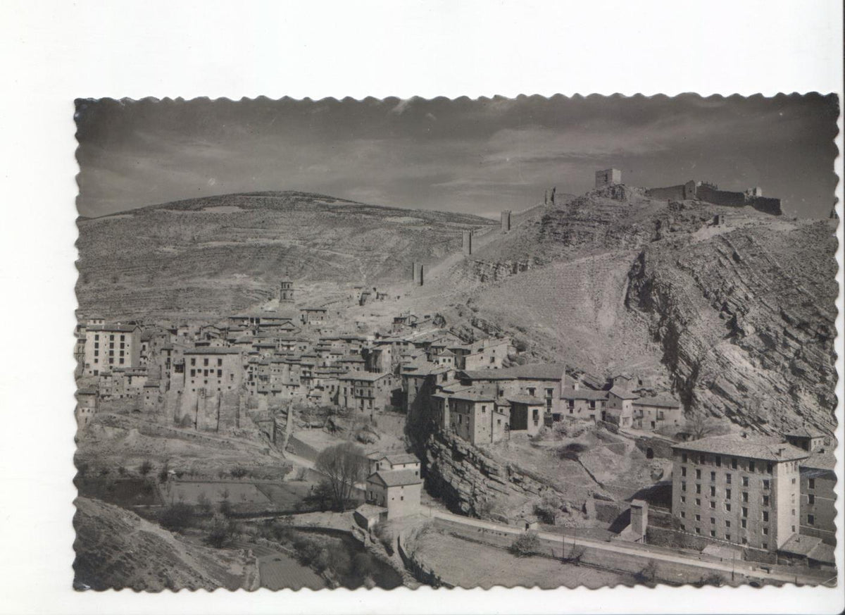 Postal JC079: Teruel. Albarracin. vista parcial (en B/N)
