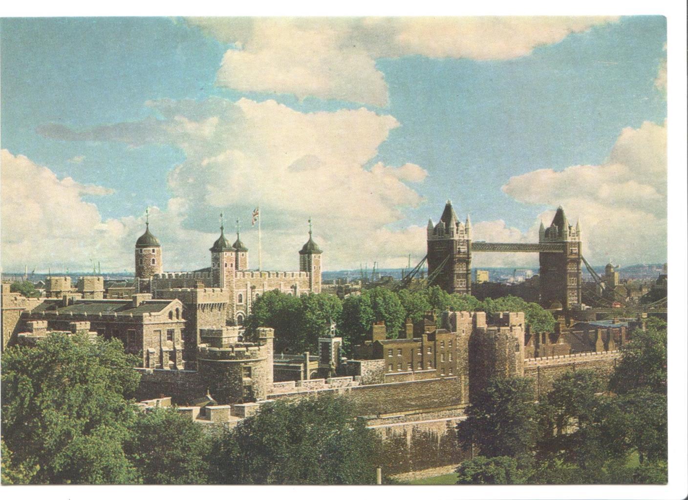 Postal JC0121: Tower of London (Torre de Londres). The Tower and Tower  Bridge