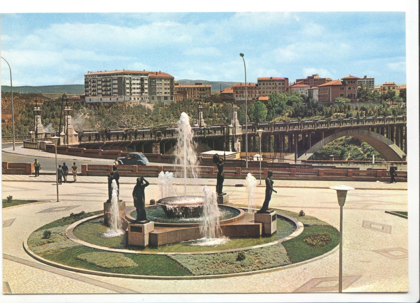 Postal JC0197: Teruel. Glorieta del Generalisimo y Fuente Luminosa