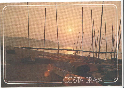 Postal JC0225: Costa Brava. Atardecer. Costa llena de embarcaciones