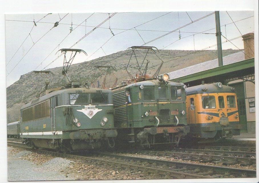 Postal JC0277: Locomotora electrica Francesa B'B'8608, Locomotora electrica española Bo'Bo'1002, Unidad electrica Española 834. La Tour de Carol 1-5-83