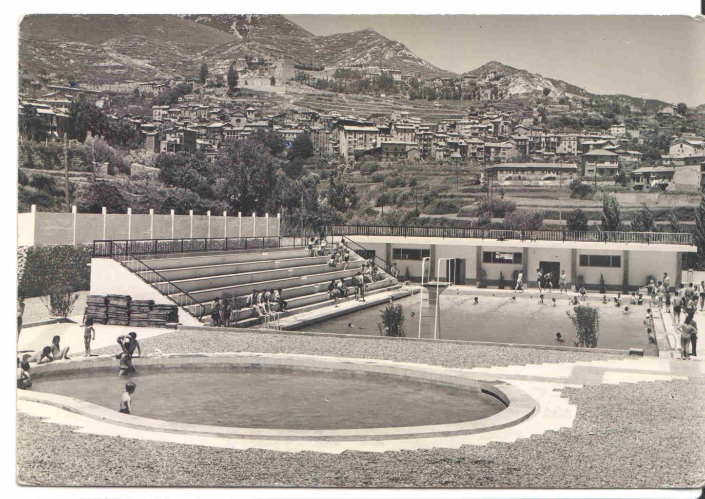 Postal JC0333: Berga. Piscinas Municipales, foto Deseuras. En B/N
