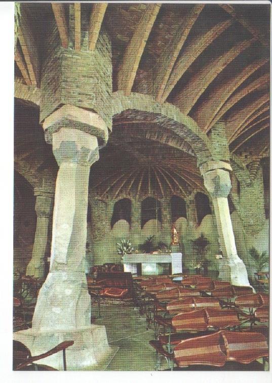 Postal JC0366: Barcelona. Santa Coloma de Cervello (arquitecto Gaudi). Cripta de la Colonia Guell