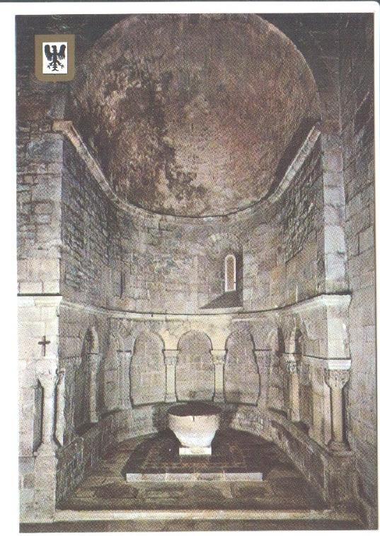 Postal JC0370: Pica baptismal. Catalunya Romanica. Sant Joan de les Abadesses