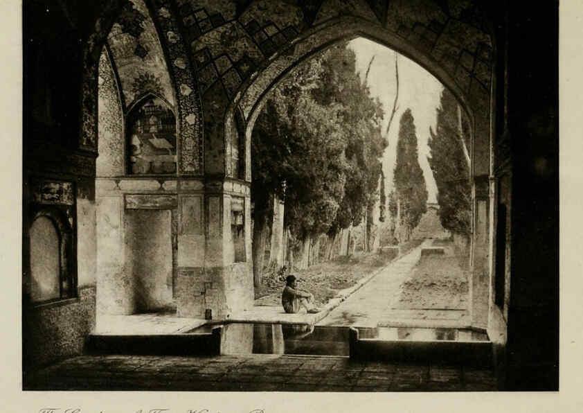 Reproducción/Reproduction 39772969290: The praise of gardens;. London,J. M. Dent & co.,1899.. 