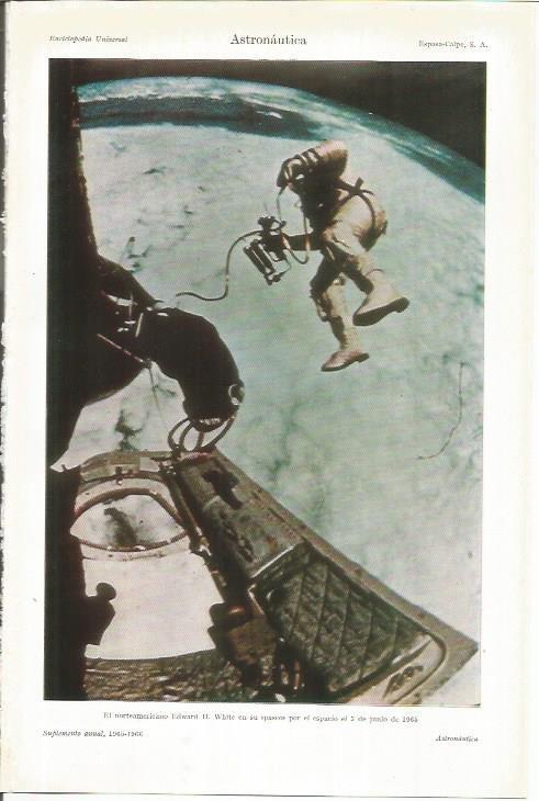 LAMINA ESPASA 35751: El astronauta Edward H. White en el espacio el 3 de junio de 1965