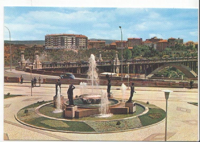 Postal JC0401: Teruel. Glorieta del Generalisimo y Fuente Luminosa