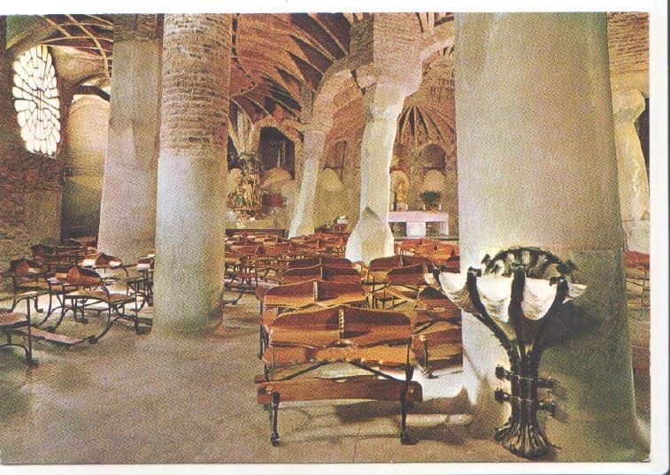 Postal JC0550: Santa Coloma de Cervello. Cripta de la Colonia Guell, interior (Gaudi)