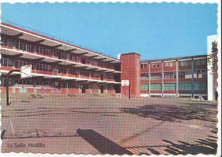 Postal JC0849: La Salle Hedilla. Escuela. Patio. Postal dentada