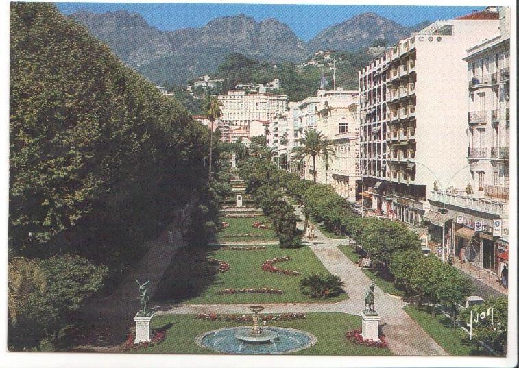 Postal JC0884: La Cote d'Azur. Menton (Alpes-Maritimes). Bioves Garden